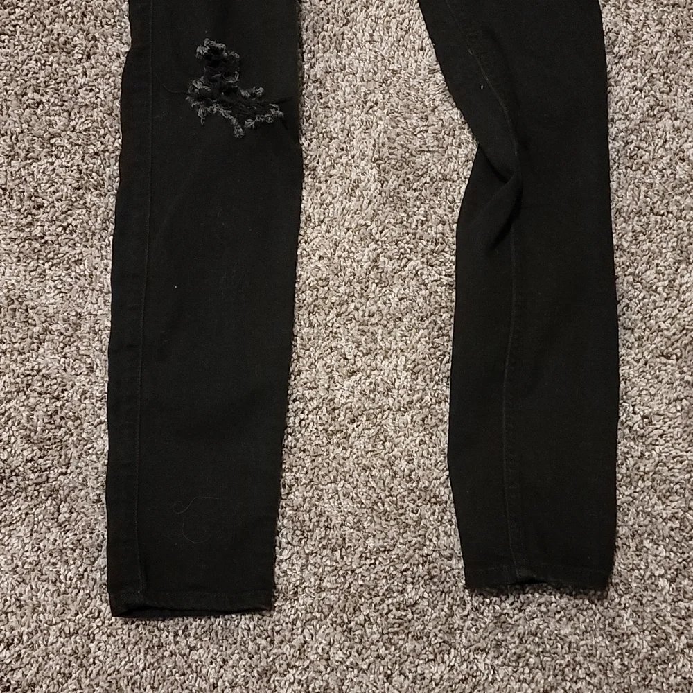Hollister High-Rise Super Skinny - Size 1S Black Jeans